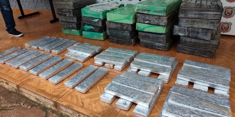 Incautan camión con droga rumbo a Brasil; detenido alegó desconocer el contenido