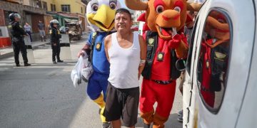 Mascotas del Mundial, pero de la Policía: así cayó traficante de drogas en Perú