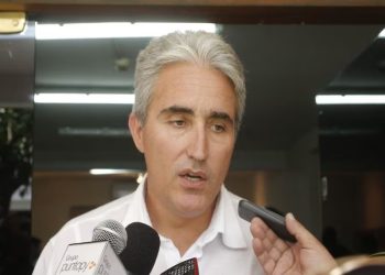 Abogado admite sorpresa ante propuesta para integrar una eventual chapa presidencial en 2028