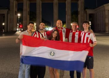 Paraguayos en Alemania vibraron la clasificación de la Albirroja a octavos de la Copa del Mundo