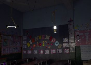 El frío reabre debate sobre horario escolar: padres piden retrasar ingreso a clases