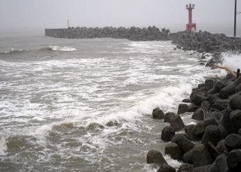 Fuertes tormentas provocan inundaciones y deslaves en Japón