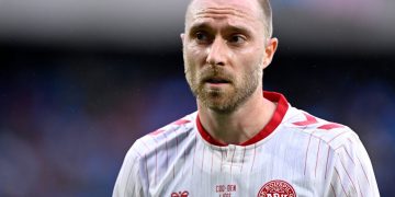 Eriksen tranquiliza al fútbol: «está bien» tras el incidente sufrido en cancha