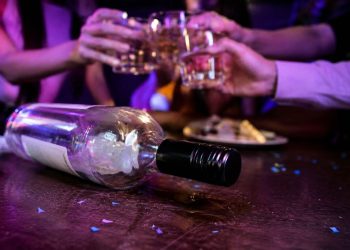Alcohol adulterado en fiesta de 15 años dejó cinco muertos y 28 intoxicados en México