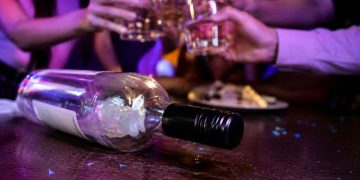 Alcohol adulterado en fiesta de 15 años dejó cinco muertos y 28 intoxicados en México