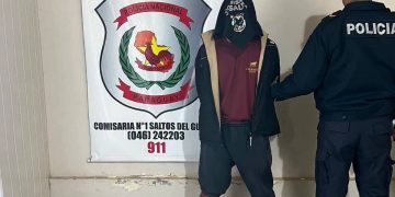 Detienen a hombre con tobillera electrónica tras nueva denuncia por violencia familiar