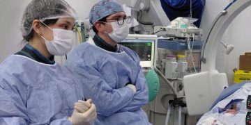 IPS realizó con éxito la primera trombectomía venosa cerebral del país