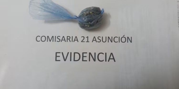 Incautan presunta marihuana en poder de un estudiante de 14 años en colegio de Asunción