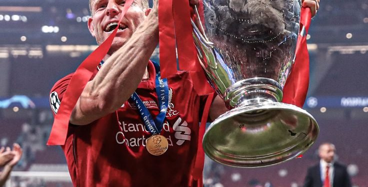James Milner, récordman de la Premier League, se retira del fútbol profesional