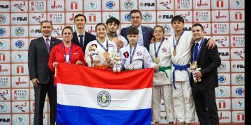 Jóvenes judocas paraguayos conquistan cinco medallas en el Sudamericano de Lima