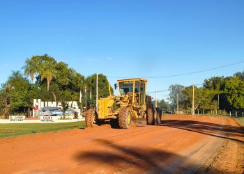 Ponen a punto el camino de tierra entre Pilar y Humaitá antes de iniciar asfalto de hormigón