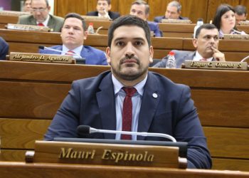 Fiscalía investiga por homicidio culposo al diputado Mauricio Espínola
