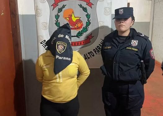 Mujer fue detenida tras morder a una policía en plena comisaría