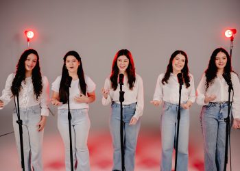 “Musas” de San Juan Bautista emocionan con versión coral del Himno Nacional Paraguayo