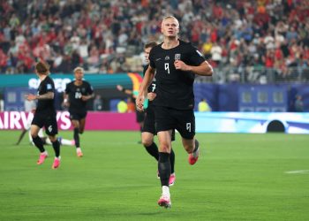 Erling Haaland firma doblete y clasifica a Noruega a los dieciseisavos del Mundial 2026