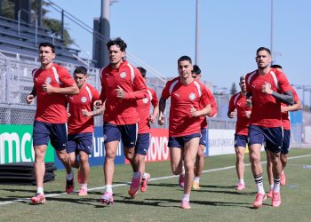 La Albirroja sigue preparándose con miras al duelo vital contra Turquía