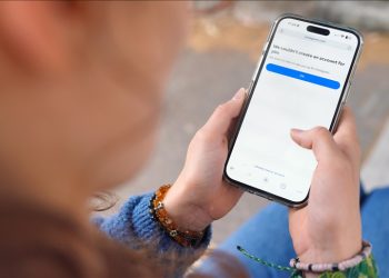 Reino Unido prohibirá uso de redes sociales para menores de 16 años