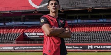 Confirman que Saúl Salcedo sufrió «fractura compleja» de tibia y peroné