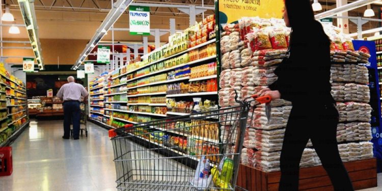 Promociones por el Mundial dinamizaron el comercio y elevaron ventas un 15%