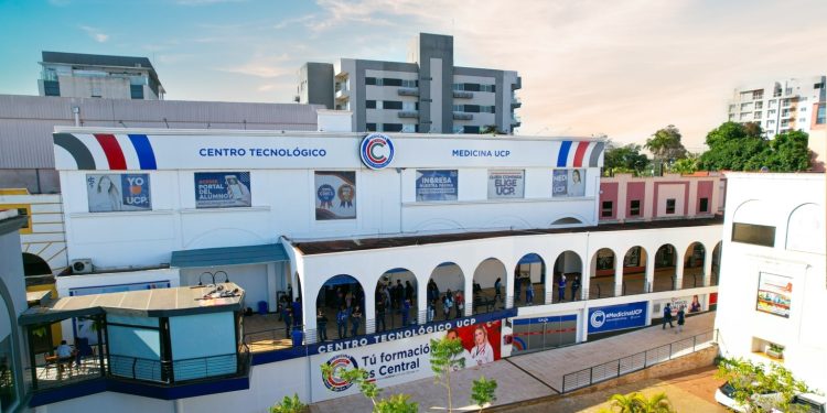 Universidad privada obtiene visto bueno del CONES para trasladar filial de Medicina a Asunción