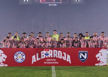 Paraguay se despide de su público goleando a Nicaragua