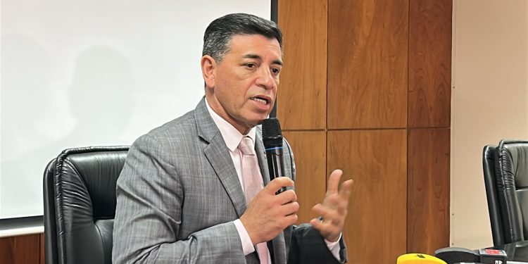 Ministro de la Corte afirma que el Senado violó el debido proceso de Kattya González