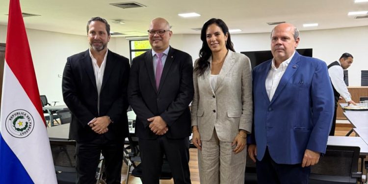 Gobierno promete desembolsar hasta USD 100 millones mensuales a constructoras para estabilizar deuda