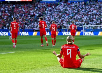 Haaland se estrena con doblete en el Mundial en la victoria de Noruega frente a Irak