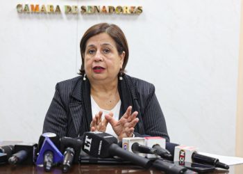 Senadora urge transformar la fijación del salario mínimo en un proceso científico
