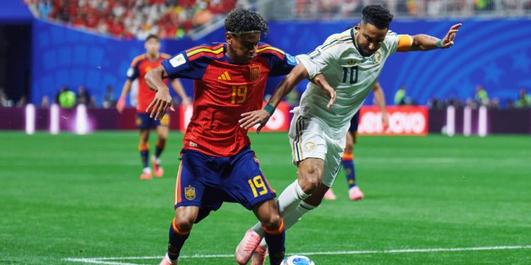 España vuelve y golea 4-0 a Arabia Saudí en el Mundial