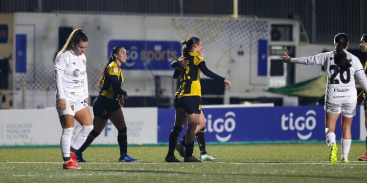 Guarani superó por la mínima a Recoleta FC y se mantiene al acecho del líder