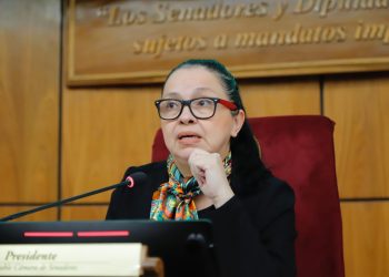 Senadora celebra derrota del clan Zacarías y plantea una mesa de diálogo para unificar a la oposición