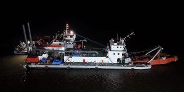 Paraguay recibe moderna draga para fortalecer Hidrovía Paraguay–Paraná