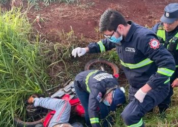 Motociclista muere tras ser impactado por pieza desprendida de un camión en Naranjal