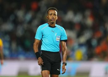 El árbitro somalí vetado por Estados Unidos pitará la final de la Supercopa de Europa