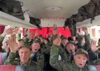 Rusia y Ucrania completan intercambio de 370 prisioneros