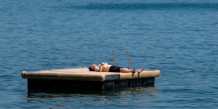 Europa registra más de 1.300 muertes por la ola de calor, según OMS