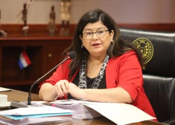 «No nos deben importar los discursos populistas ni mediáticos», advirtió la ministra Carolina Llanes