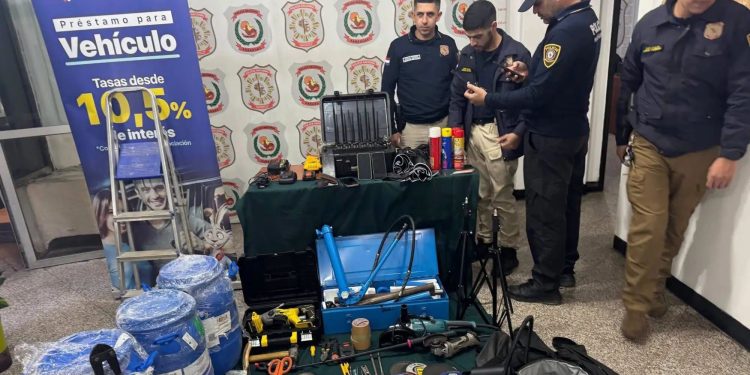 La Policía capturó a presuntos especialistas en ataques a cajeros