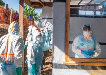 Brasil e Italia monitorean casos sospechosos de ébola
