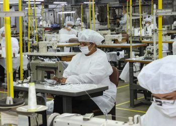 Exportaciones de manufacturas industriales registran alza de 32,3% hasta mayo