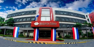 Imputan por homicidio doloso a mujer que dio a luz en el baño de un hospital y arrojó al recién nacido al sanitario