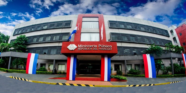 Imputan por homicidio doloso a mujer que dio a luz en el baño de un hospital y arrojó al recién nacido al sanitario