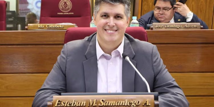 Justicia reitera pedido de desafuero contra el diputado Esteban Samaniego