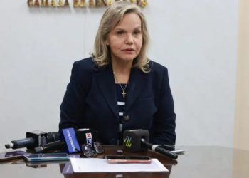Senadora defiende el proyecto que busca agilizar el divorcio por mutuo acuerdo