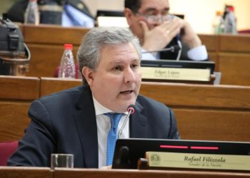 Filizzola denuncia «negociado burdo» en licitación de 5G
