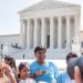 Corte Suprema de EE. UU. anula decreto de Trump y ratifica ciudadanía automática por nacimiento