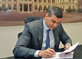 Promulgan leyes que declaran el Centenario de la Paz del Chaco y relanzan el Premio Nacional de Música