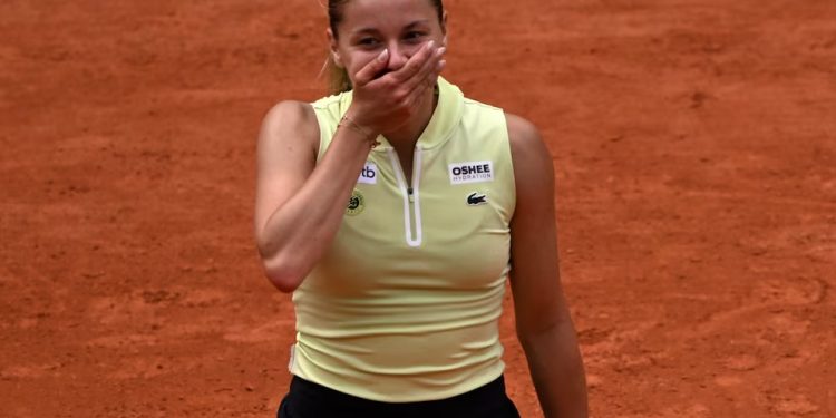 La polaca Maja Chwalinska pasa de la fase previa a la final de Roland Garros