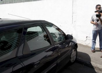 Alemania: murió una bebé tras ser olvidada por su madre en el interior del auto